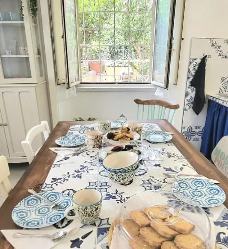 Luvi Bed & Breakfast 3*