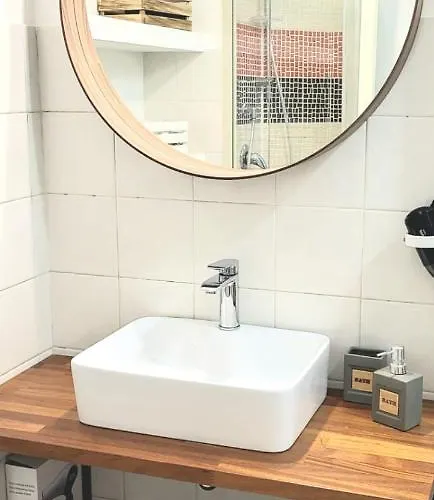 住宿加早餐酒店 Luvi 3*